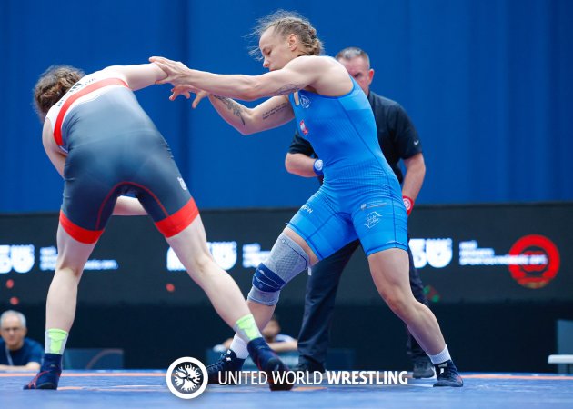 68kg WW - Wiktoria Choluj (POL) df. Kseniia Burakova (AIN) 0534-X3.jpg