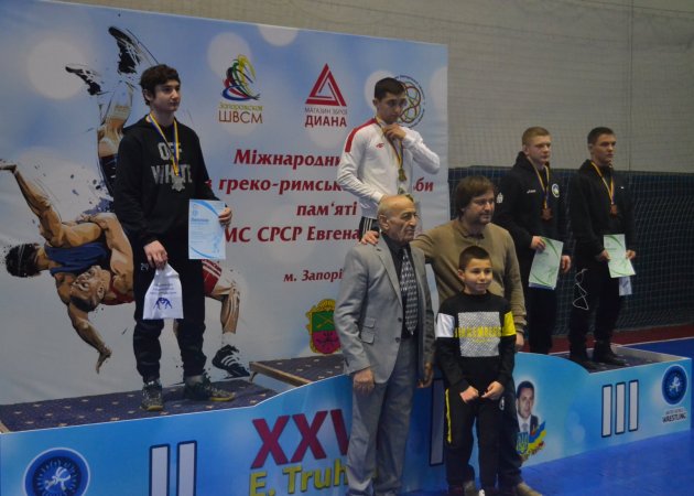 Kamil CZARNECKI GR 67 kg MKZ UNIA Racibórz na podium turnieju