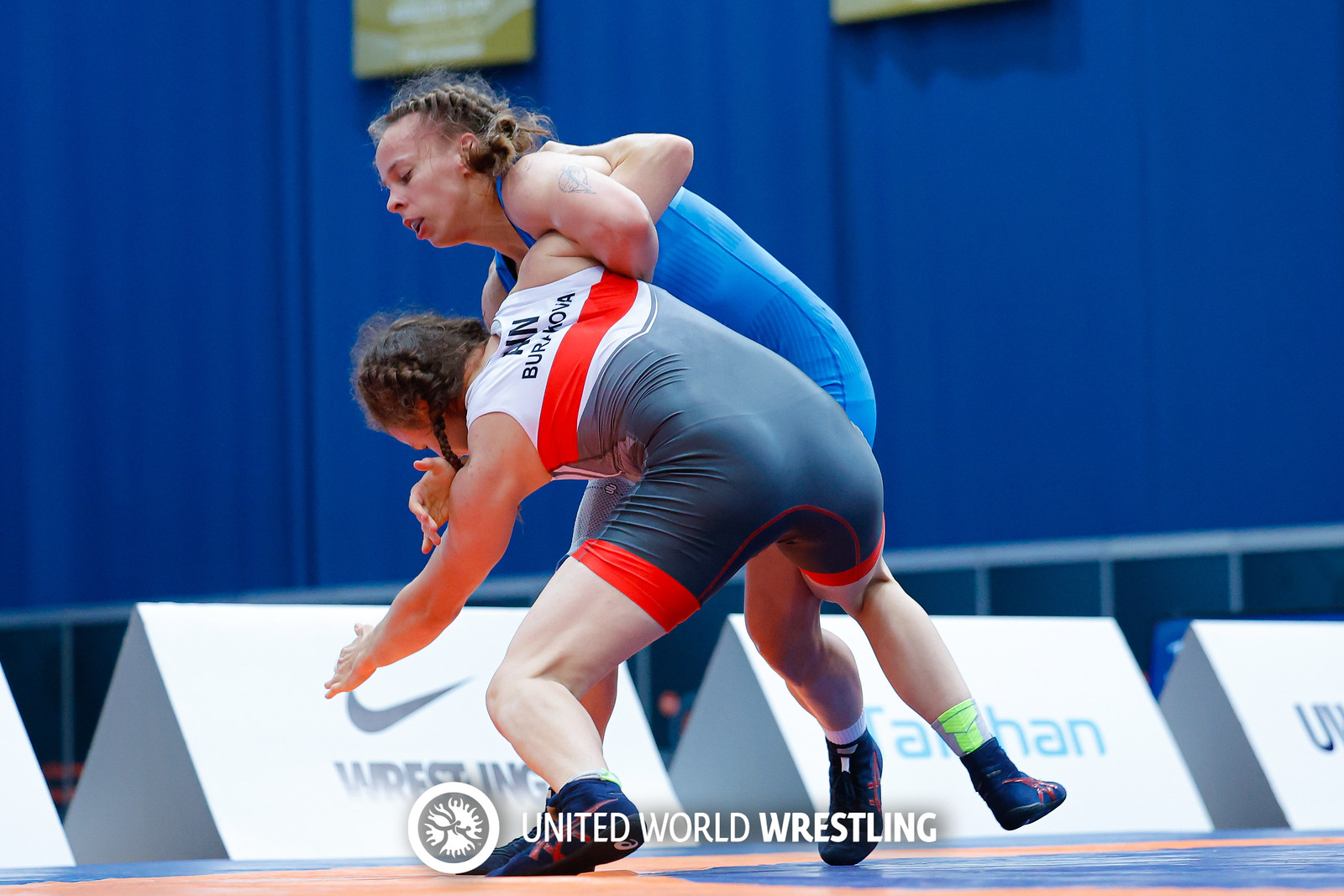 68kg WW - Wiktoria Choluj (POL) df. Kseniia Burakova (AIN) 0537-X3.jpg