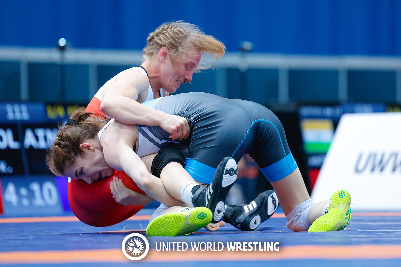 53kg WW - Katarzyna Krawczyk (POL) df. Milana Dadasheva (AIN) 0126-X3.jpg