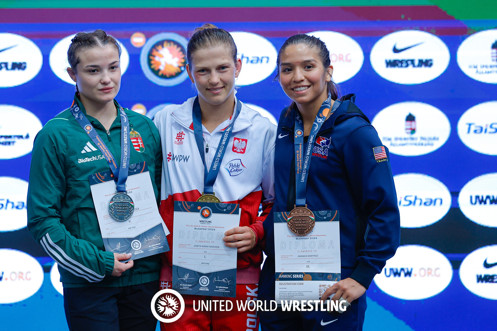 Podium 55kg WW - Gold Jowita Maria Wrzesien (POL), Silver Roza Szenttamasi (HUN), Bronze Amanda Martinez (USA) 0522-X3.jpg